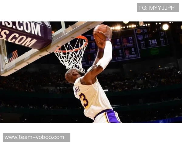 里夫斯赞詹姆斯隔扣表现41岁依然展现惊人实力令人惊叹